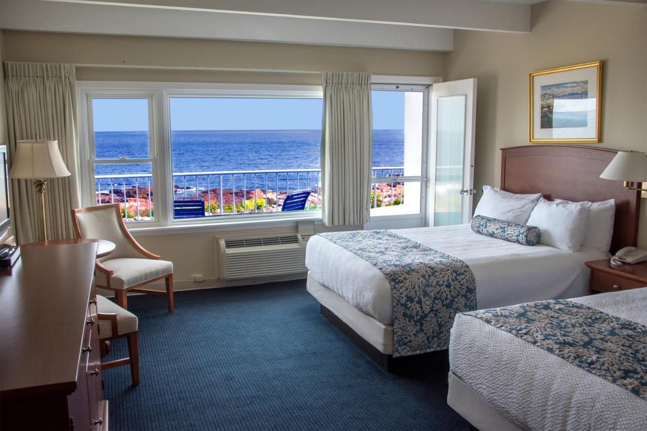 Queen Room with Two Queen Beds and Balcony and Ocean View